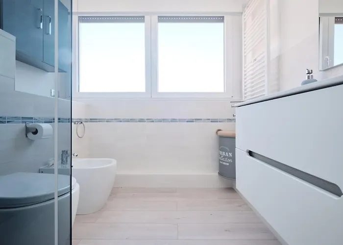 Zona Eur 70 - Giorty Domus Romanae E Piscina By Hotea * Roma
