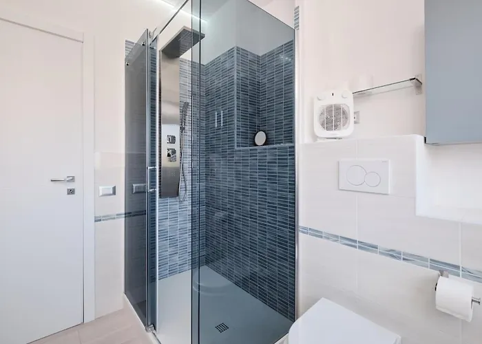Zona Eur 70 - Giorty Domus Romanae E Piscina By Hotea