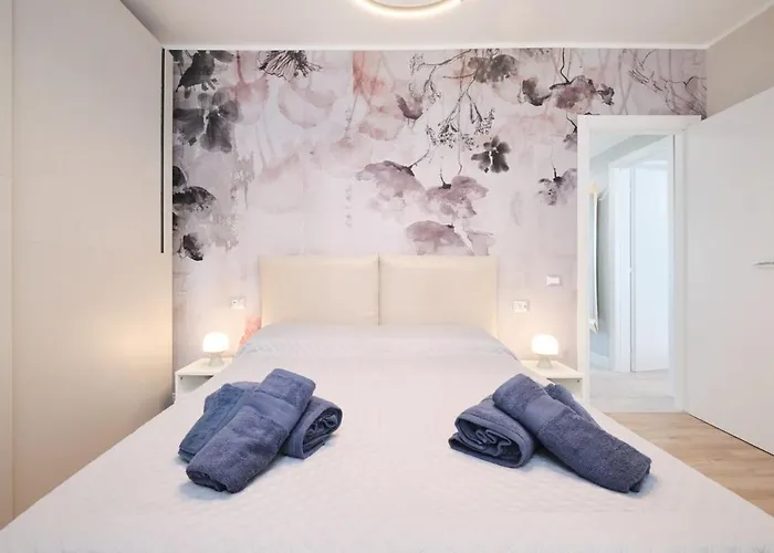 Zona Eur 70 - Giorty Domus Romanae E Piscina By Hotea Roma